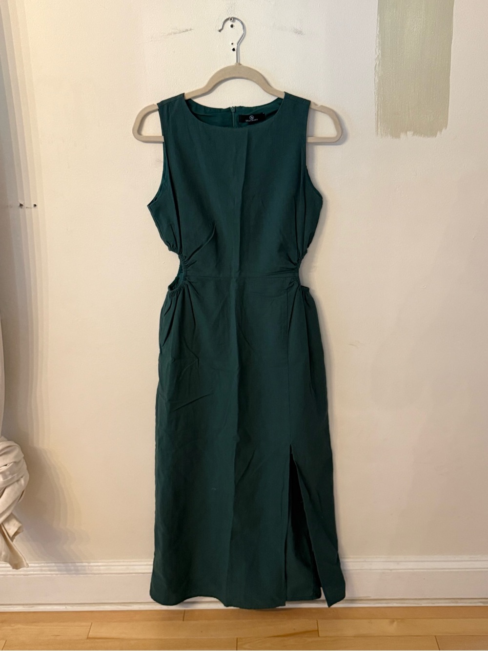 Sleeveless Dark Green Cutout Midi Dress